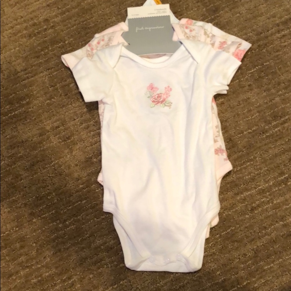 First impressions NWT 0-3